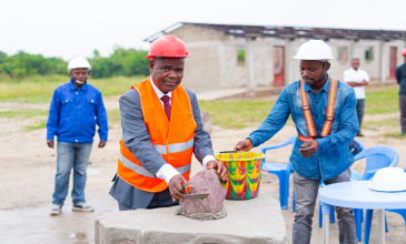 DNS Mbankana : Les travaux de construction du projet TEACH/ASHA officiellement lancés.