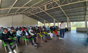 Célébration de la Journée Mondiale de Lutte contre le SIDA à l’école normale DNS Mbankana.